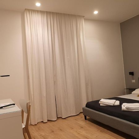 Armisi B&B Catánia Buitenkant foto