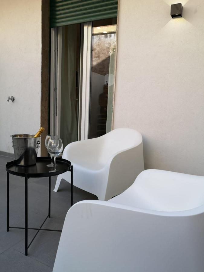 Armisi B&B Catánia Buitenkant foto