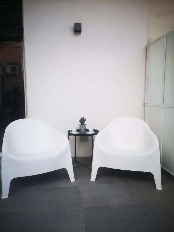 Armisi B&B Catánia Buitenkant foto